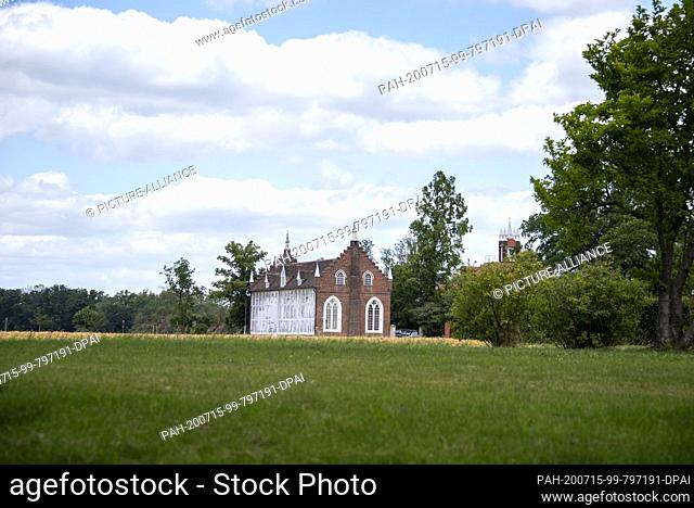 11 July 2020, Saxony-Anhalt, Wörlitz: The Palm House in Wörlitz Park. It was built in 1798/99. In the summer months, conferences