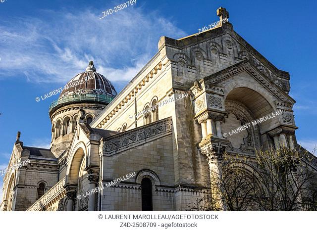 Saint Martin New Basilica (19th century). Tours, Indre et Loire, Loire Valley, France, Europe
