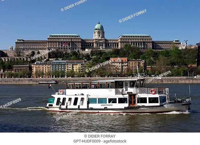 THE DANUBE, BOAT, VIEW OF THE ROYAL PALACE, CASTLE HILL, BUDAPEST, CAPITAL, HUNGARY