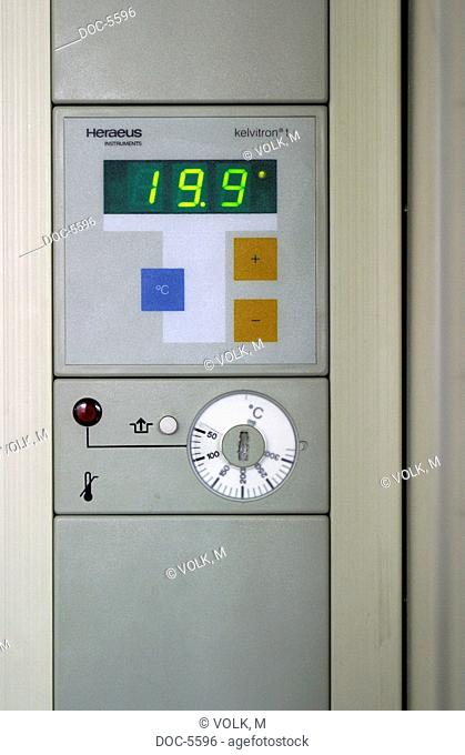 Temperature advertisement of a breeding locker
