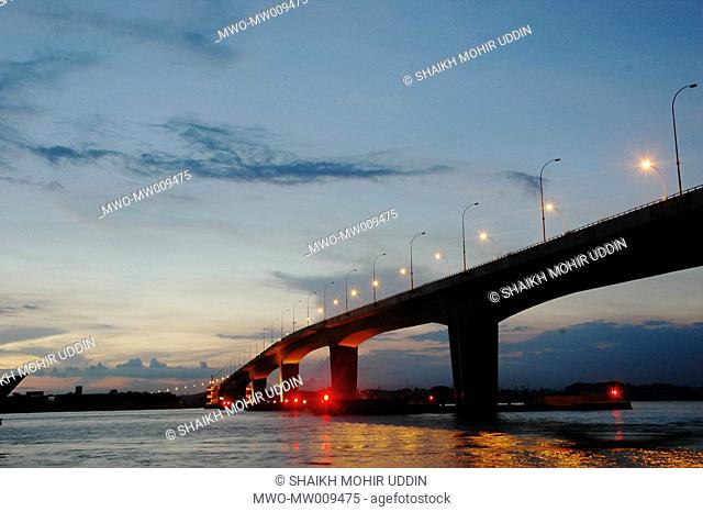 The Khan Jahan Ali Bridge over the Rupsha River, which was built with funding by the Japanese government Rupsha, Khulna October 01, 2007