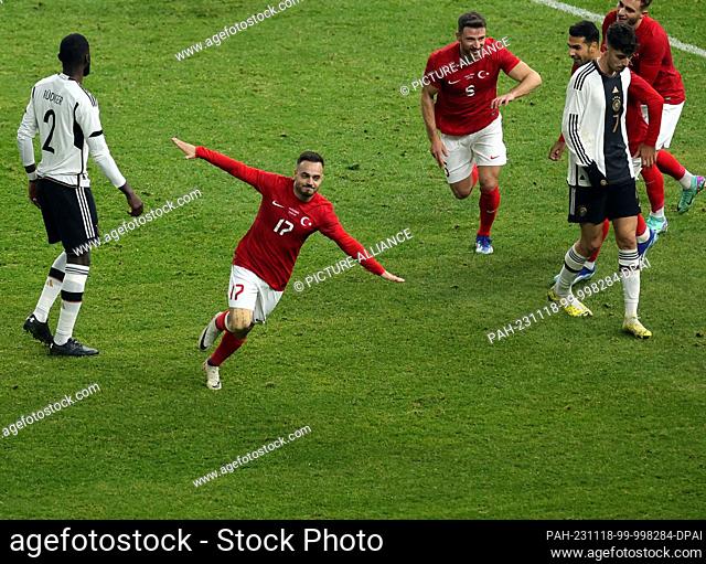 18 November 2023, Berlin: Soccer: International match, Germany - Turkey, Olympic Stadium, Turkey's Yusuf Sar· (M) celebrates his 3:2 penalty