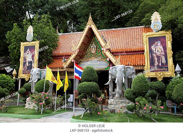 Entrance to Wat Tham Khao Noi, Khao Noi Cave Temple, near Kanchanaburi, Thailand