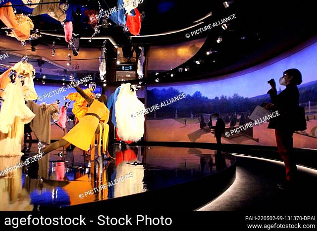 02 May 2022, US, New York: ""The Battle of Versailles, "" installation by designer Tom Ford as part of a fashion exhibition at New York's Metropolitan Museum
