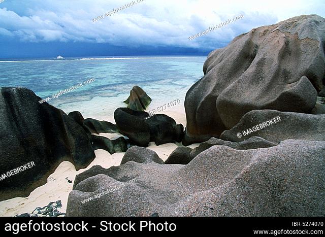 Granite rocks, La Digue Island, Seychelles, Indian Ocean, Africa