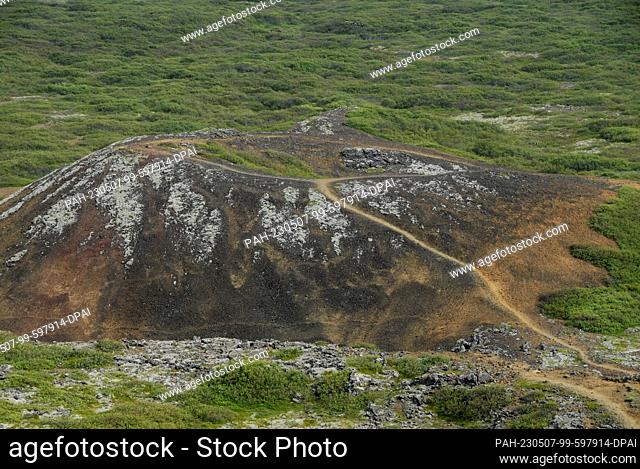 23 July 2022, Iceland, Snaefellsnes: A minor crater of Eldborg Crater, a small Holocene volcano on the Snaefellsnes Peninsula in western Iceland