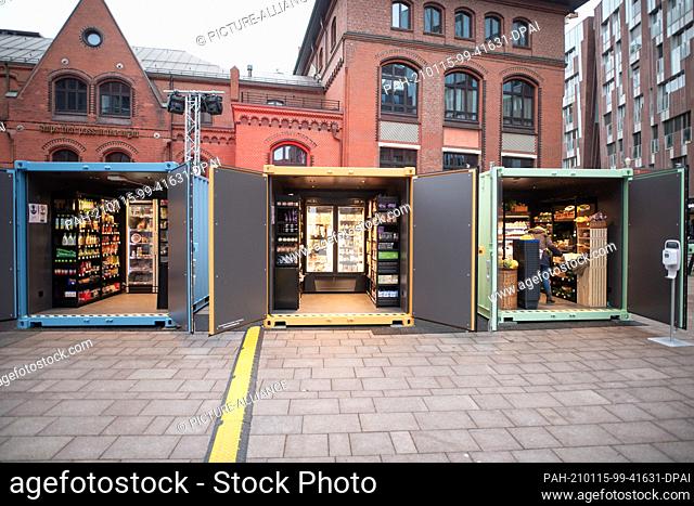 15 January 2021, Hamburg: A customer stands in a sales container of the supermarket Edeka. Due to water damage, the regular store had to be closed