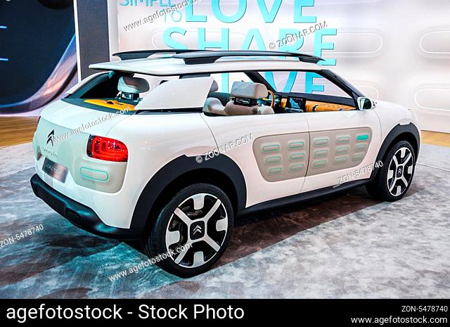 FRANKFURT - SEPT 21: Citroën Cactus Cline Concept presented as world premiere at the 65th IAA (Internationale Automobil Ausstellung) on September 21
