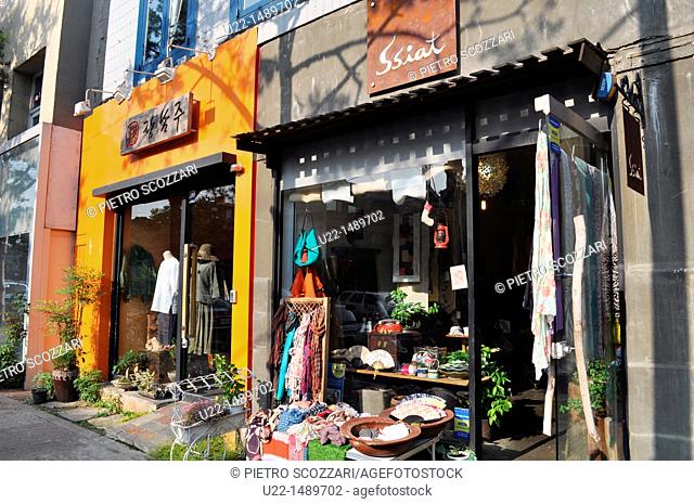 Seoul (South Korea): trendy boutiques in the Bukchon neighborhood