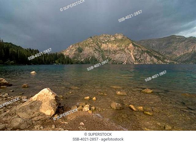 Kyrgyzstan, Osh Province, Mountain lake near Sary Tash
