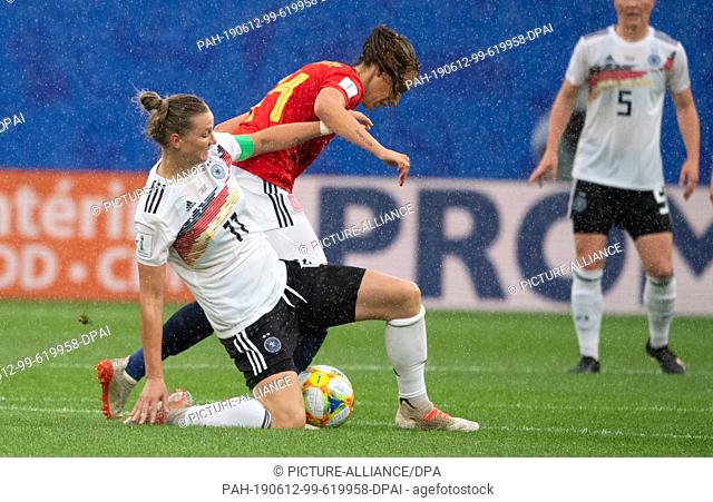 12 June 2019, France (France), Valenciennes: Football, women: World Cup, Germany - Spain, preliminary round, Group B, Matchday 2