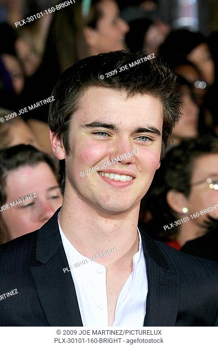 Cameron Bright at Summit Entertainment's The Twilight Saga: New Moon Premiere. Arrivals held at Mann's Village and Bruin Theatres in Westwood, CA November 16
