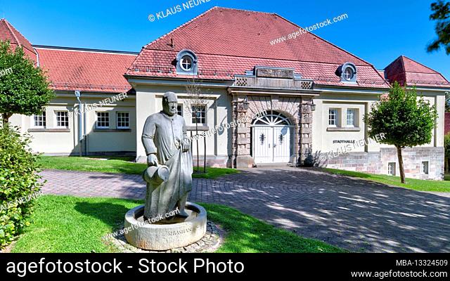 Town hall, former riding arena, pub statue, castle grounds, green area, garden, Gersfeld, Fulda district, Hesse, Germany, Europe