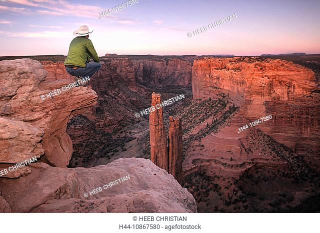 Man, looking, Spider Rock, sunshine, evening light, Canyon de Chelly National Monument, Arizona, USA, America, North America, travel, hat, cowboy, man, person
