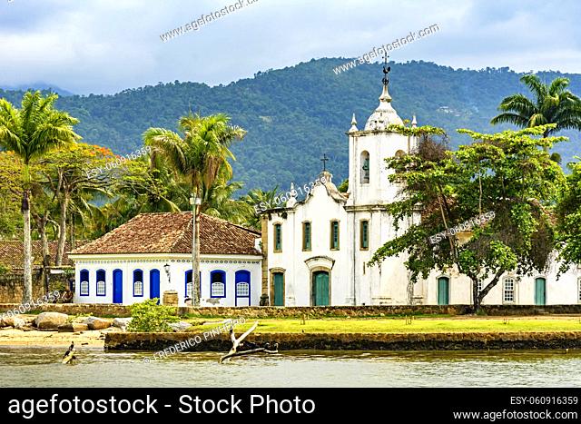 Famous church and colonial style house in the ancient and historic city of Paraty on the south coast of the state of Rio de Janeiro founded in the 17th century