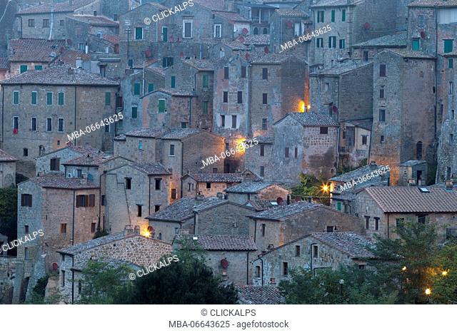 Details of the old houses of Sorano at dawn.Sorano, Grosseto province, Tuscany, Italy, Europe