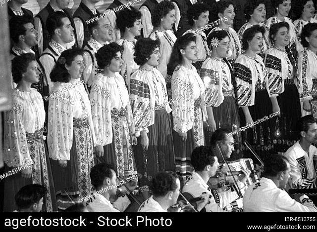 SSSR, Soviet Union, Moscow: The traditional World Youth Festivals organised by communist WBDJ, here in Moscow in 1957, in Vienna in 1959 and in Helsinki in 1961