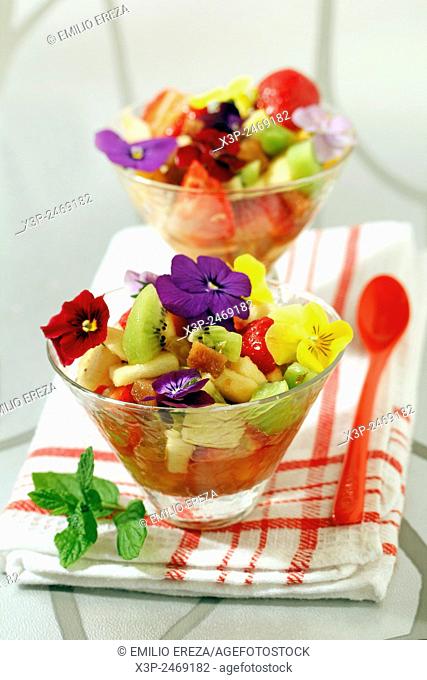 Fruit salad with quince and petals
