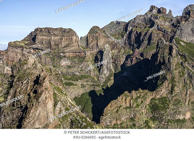 Madeira's central mountain range between the highest peaks Pico Arieiro und Pico Ruivo, Madeira, Portugal, Europe