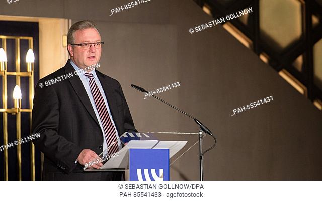 Frank Henkel (l), Mayor and Senator for the Interior and Sports of the State of Berli speaking during a commemorative event held by the Jewish Community of...