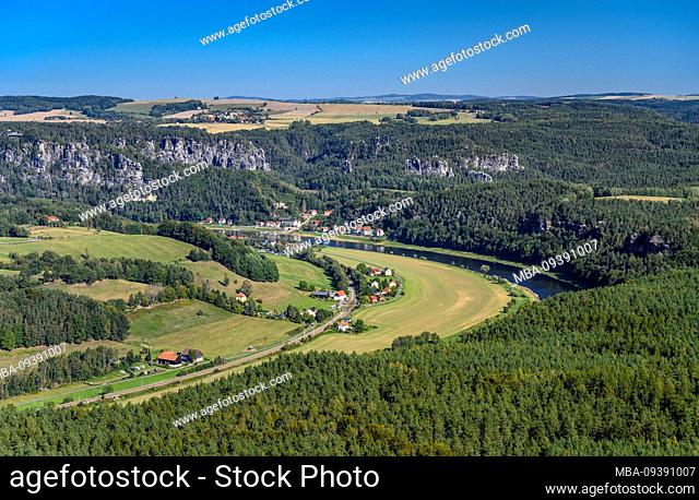 Germany, Saxony, Saxon Switzerland, Bad Schandau, Porschdorf district, Lilienstein, view of Elbe valley, Rathen health resort and Bastei massif