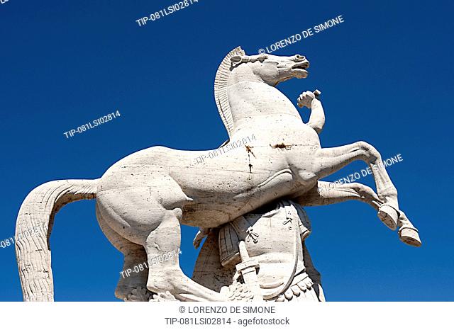 Italy, Lazio, Rome, Eur district, horse statue at Palazzo della Civiltà