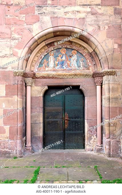 North facing transept portal with fresco of the Virgin and baby Jesus, at Freiburg Minster, Freiburg, Germany