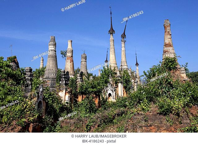 Pagoda Forest, stupas, near Indein on Inle Lake, Shan State, Myanmar