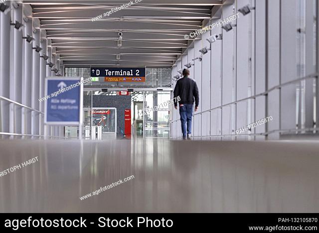 Impression of the deserted Koln Bonn Airport, where there are flight cancellations during the corona crisis. Koln, April 30th, 2020 | usage worldwide