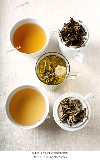 Assorted white teas