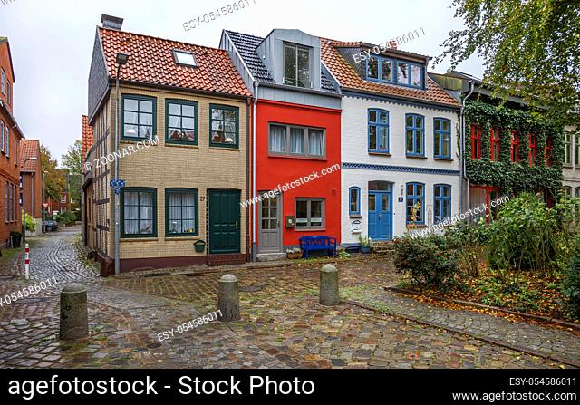 Eckernförde ist eine über 700 Jahre alte Mittelstadt im ehemaligen Herzogtum Schleswig. Über gut hundert Jahre (1867?1970) war sie Kreisstadt des Kreises...