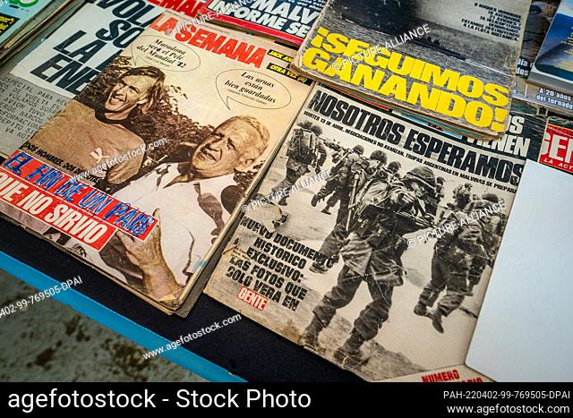 01 April 2022, Argentina, Ushuaia: ""We keep winning, "" ""We keep waiting, "" read the covers of magazines published at the time of the Falklands War