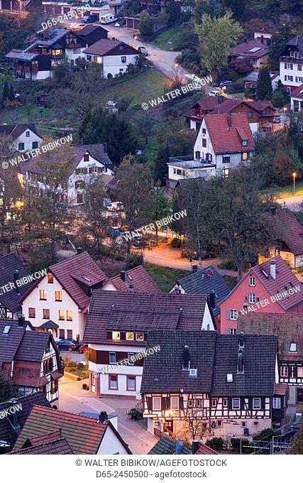 Germany, Baden-Wurttemburg, Black Forest, Schiltach, elevated town view, dusk