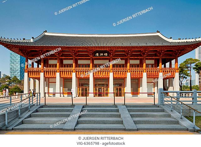 SOUTH KOREA, INCHEON CITY, 19.04.2019, Traditional Korean style architecture at Central Park in Songdo International Business District, Incheon City