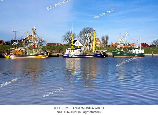 Shrimp cutters in the harbour, Greetsiel, commune Krummhoern, district Aurich, East Frisia, Lower Saxony, Germany, Europe