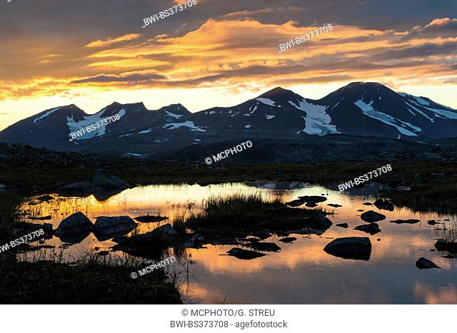 Akka mountain massif at sunset, Sweden, Lapland, Stora Sjoefallet National Park
