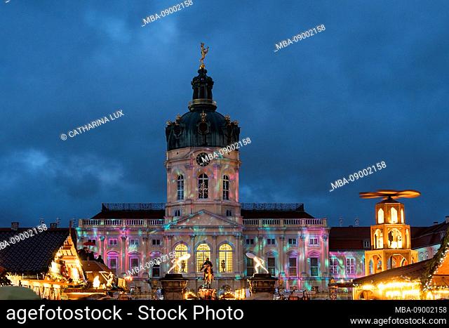 Berlin, Christmassy Illuminated Schloss Charlottenburg
