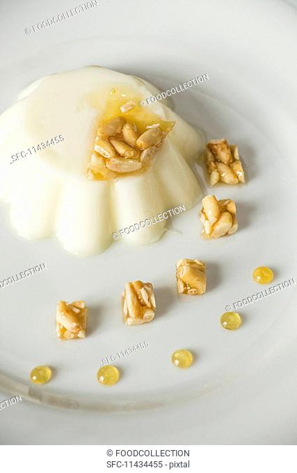 Panna cotta with almond brittle