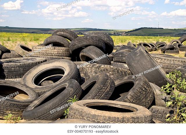 Tyre heap