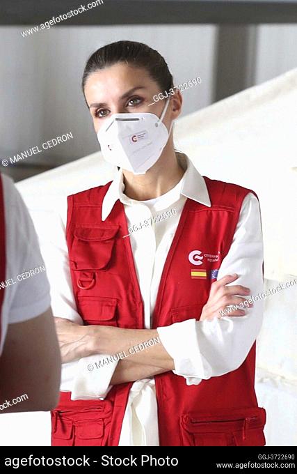 Queen Letizia of Spain with the President of Honduras Juan Orlando and First Lady Ana Garcia Carias during the delivery of humanitarian aid to the population...