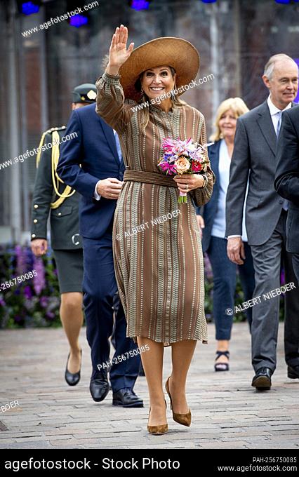 Queen Maxima of The Netherlands leaves at the Huis van Cultuur en Bestuur in Hoogezand, on September 15, 2021, after opened the new building with the library