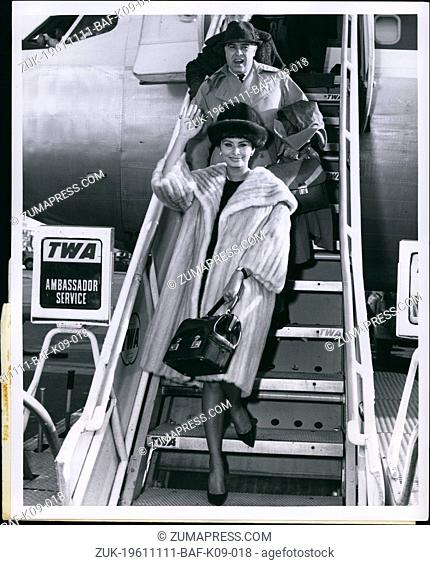 Nov. 11, 1961 - Sophia Loren arrives in New York via TWA Super Jet from Paris enroute to Los Angels for the West Coast premiers of her recent success 'Two Women