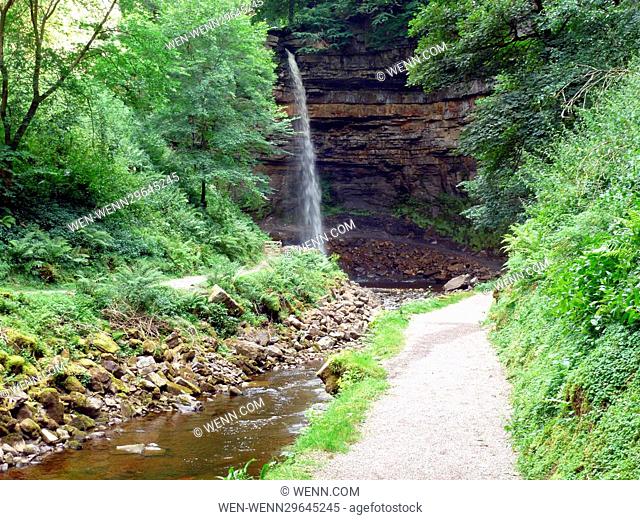 £1.5M will buy you a slice of Yorkshire, including England’s highest single drop waterfall. Hardraw Force is nestled at the head of Wensleydale in the Yorkshire...