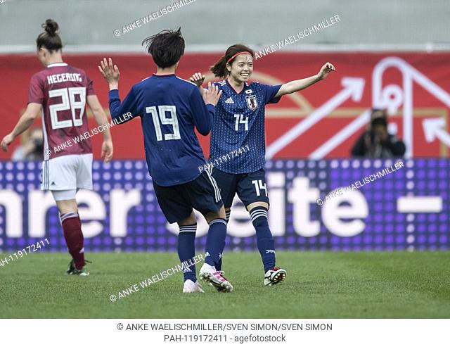 jubilation Yui HASEGAWA r. (JPN) after your goal to 0: 1, Soccer National Team Women Friendlies, Germany (GER) - Japan (JPN) 2: 2, on 09.04