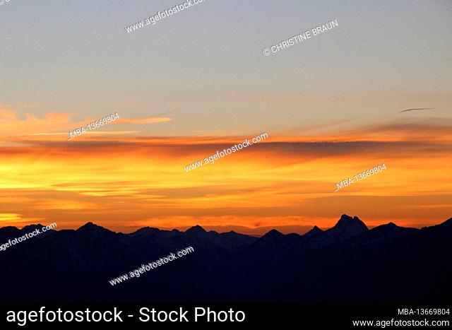 Sunset at the Signalkopf (1895 meters) with a view of the Wetterstein Mountains, Zugspitze, Europe, Germany, Bavaria, Upper Bavaria, Isar Valley, Krün