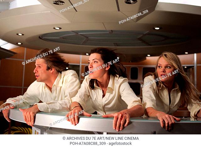 Snakes on a Plane  Year : 2006 - USA Bruce James, Julianna Margulies, Sunny Mabrey  Director : David R. Ellis. It is forbidden to reproduce the photograph out...