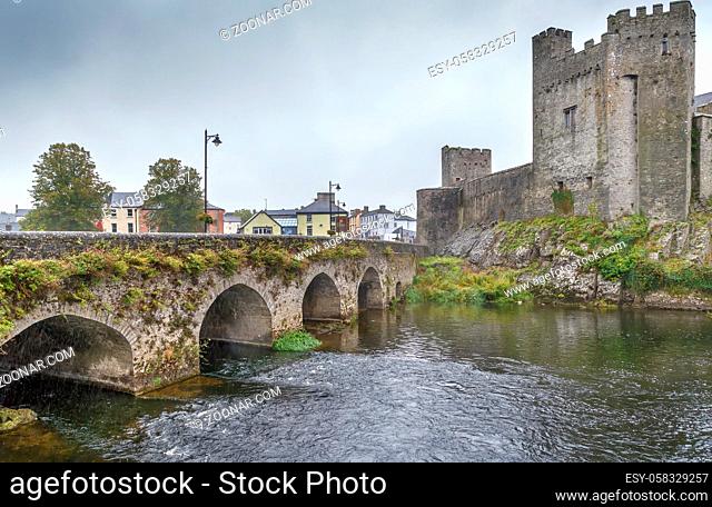 Bridge and castle in Cahir town, Ireland