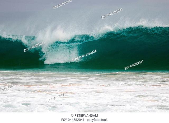 Giant wave hits the coast of Boa Vista, Cape Verdi