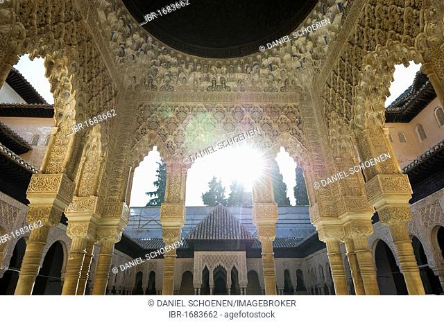 Patio de los Leones, Alhambra, Granada, Andalucia, Spain, Europe