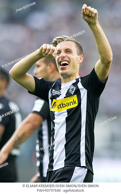 Patrick HERRMANN (MG) freut sich ueber den Derbysieg, Jubel, jubeln, jubelnd, Freude, cheers, celebrate, Schlussjubel, Fussball 1. Bundesliga, 1